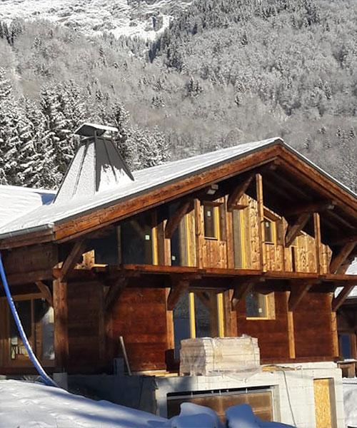 Chalet en bois et béton au Le Mont Servoz, Chamonix